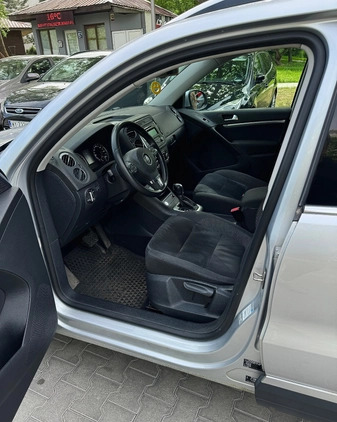Volkswagen Tiguan cena 49800 przebieg: 98604, rok produkcji 2013 z Warszawa małe 326